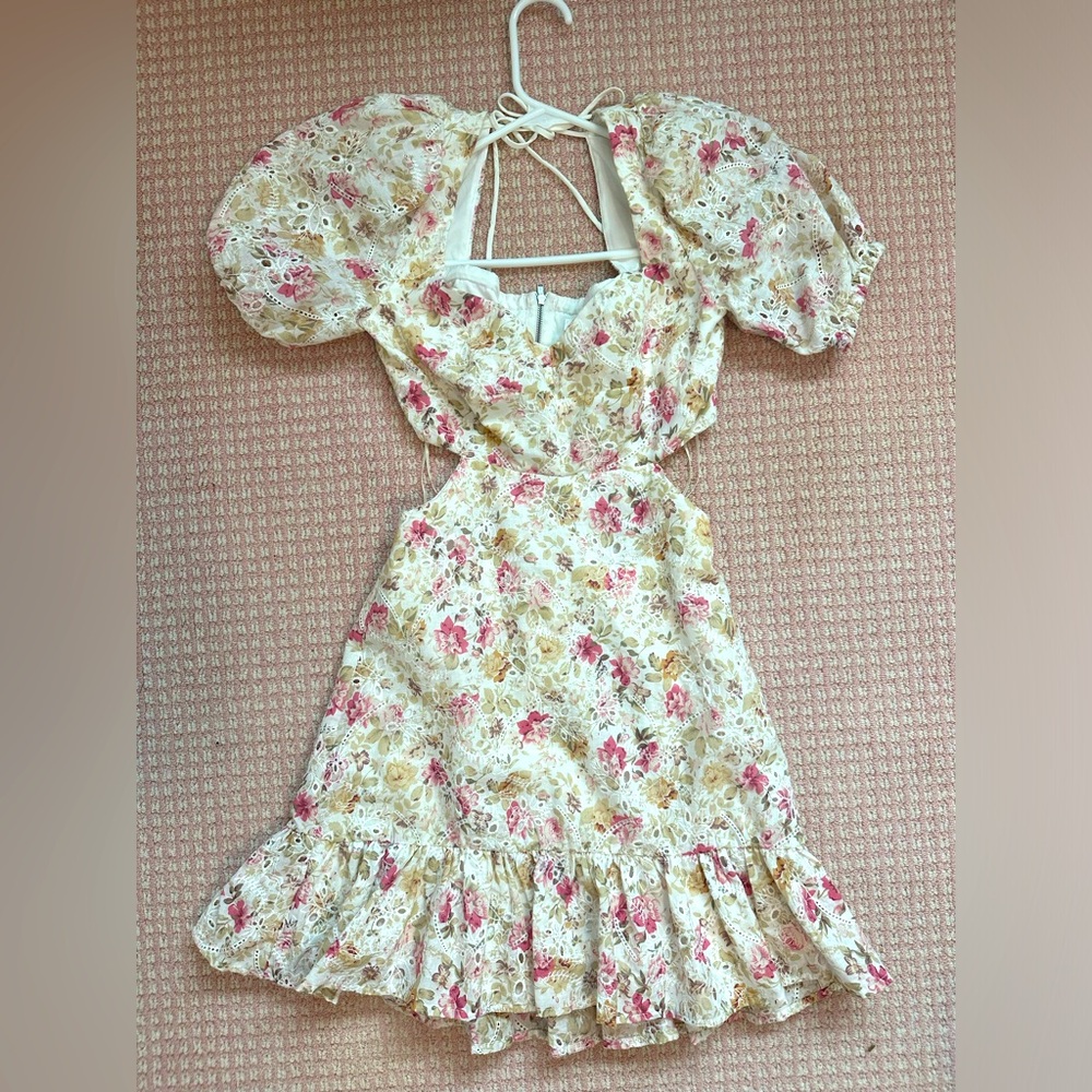 ASTR The Label Floral Mini Dress with Puff Sleeve -    size: XS